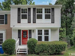 1110 Villa Green Ct, Raleigh, NC 27612