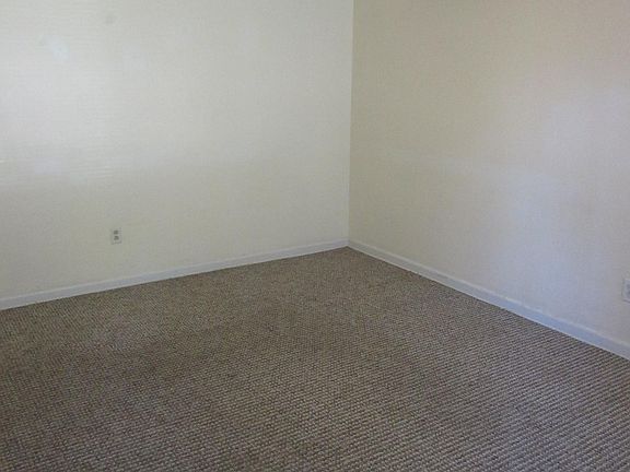 4th image of 739 Haven St