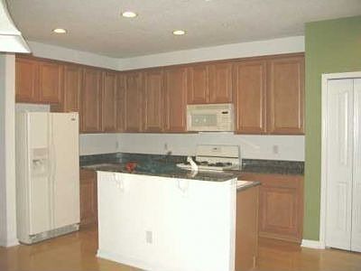 1st image of 3054 Pointeview Dr