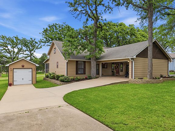 3rd image of 413 Cocopa Dr
