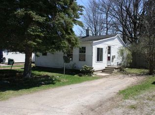 254 E Pine St, Harrison, MI