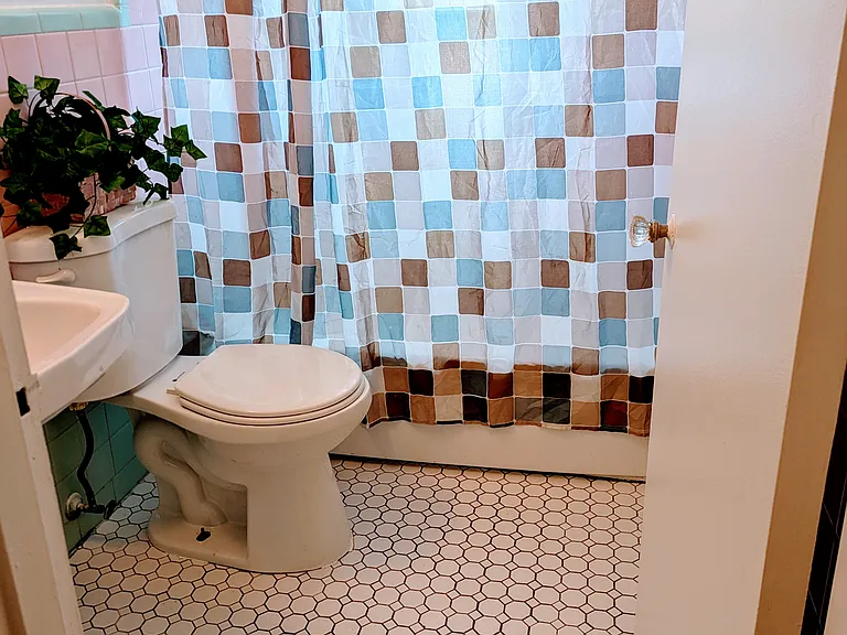5928 Belmont Ave — Photo 20