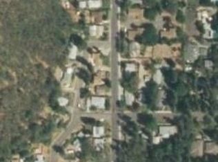 1216 NW Highland Ave, Grants Pass, OR