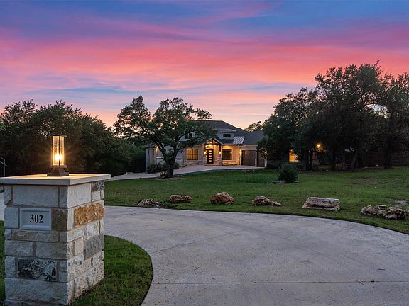 3rd image of 302 Highland Spring Ln