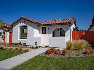 1135 W 2nd St, Oxnard, CA 93030