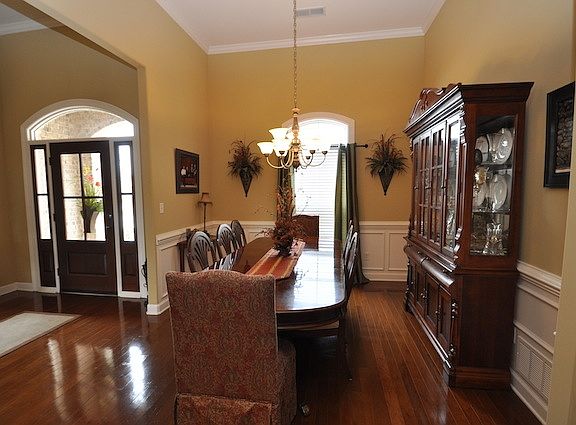 3rd image of 2879 Summer Oaks Pl