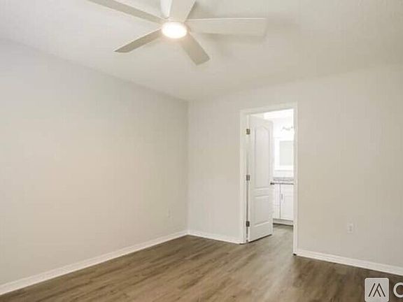 4th image of 28 Brian Ln