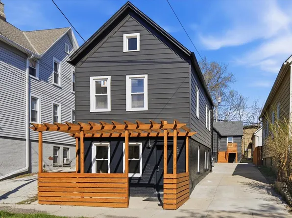 1850 North Warren AVENUE, Milwaukee, WI 53202