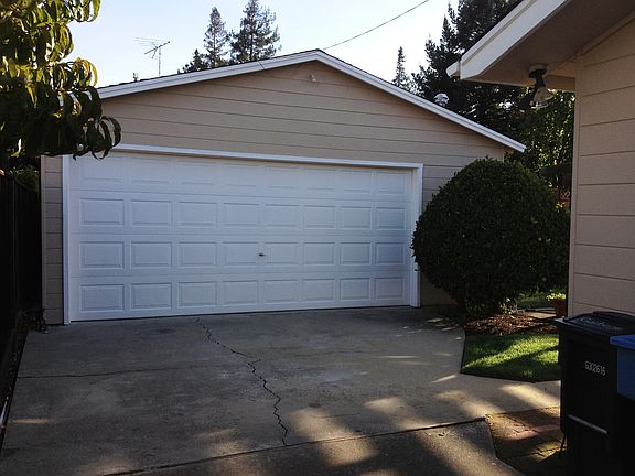 Garage-1