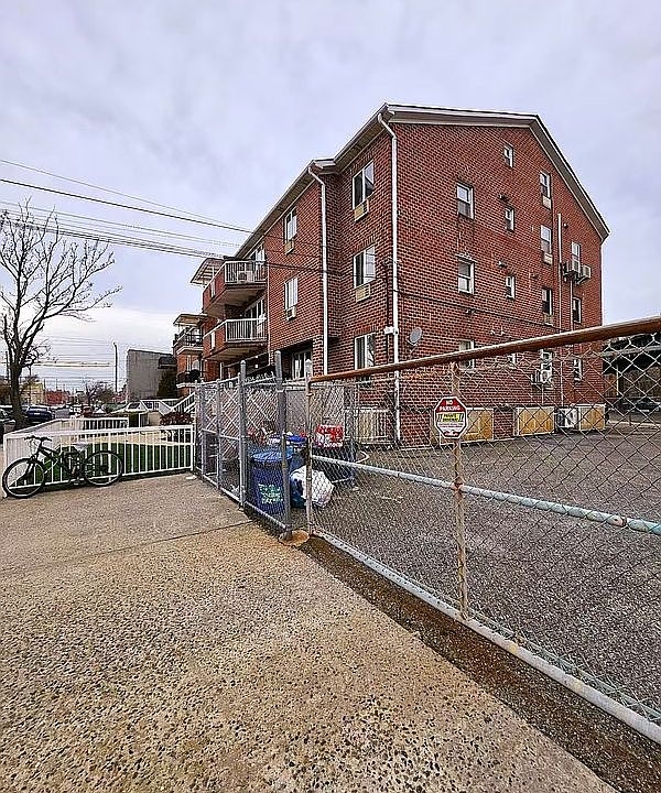 2nd image of 2761 Bath Ave #B2