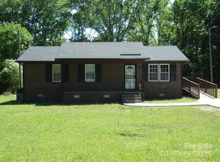 556 Roundtree Cir, Chester, SC 29706