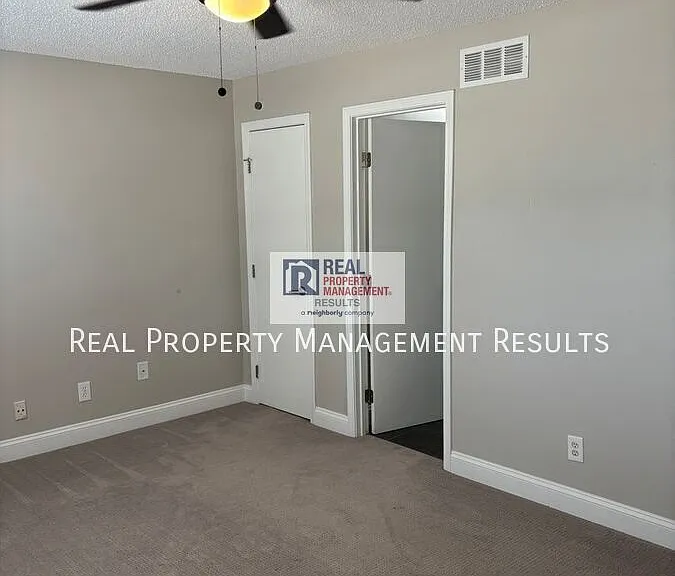 114 Olde Newburgh Dr — Photo 9