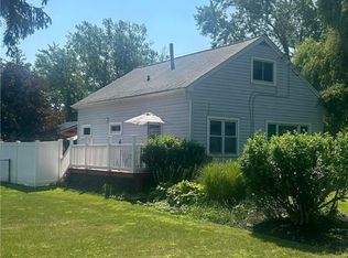 634 Cradle Ave, Angola, NY 14006