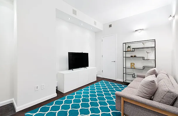 Sold by Compass | media 7