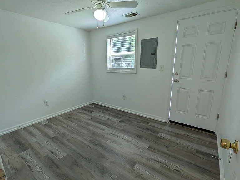 5548 Steffens Ave — Photo 14