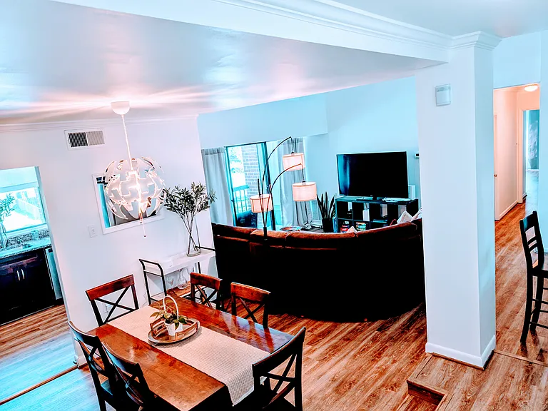 15712 Dorset Rd #301 — Photo 4