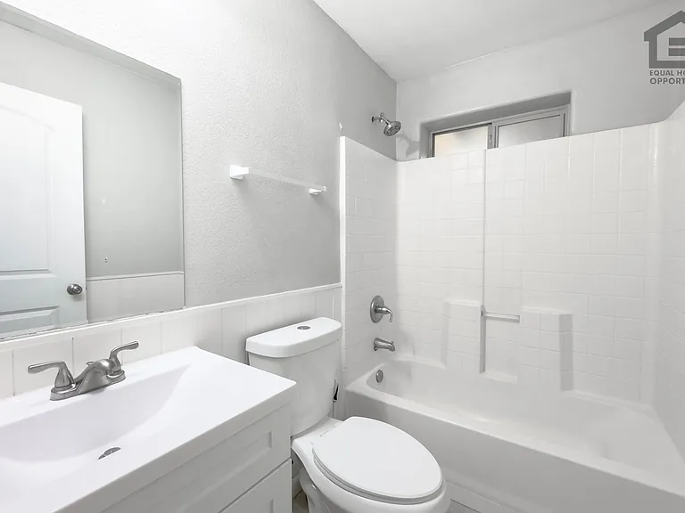 1023 E Old Southern Ave — Photo 12