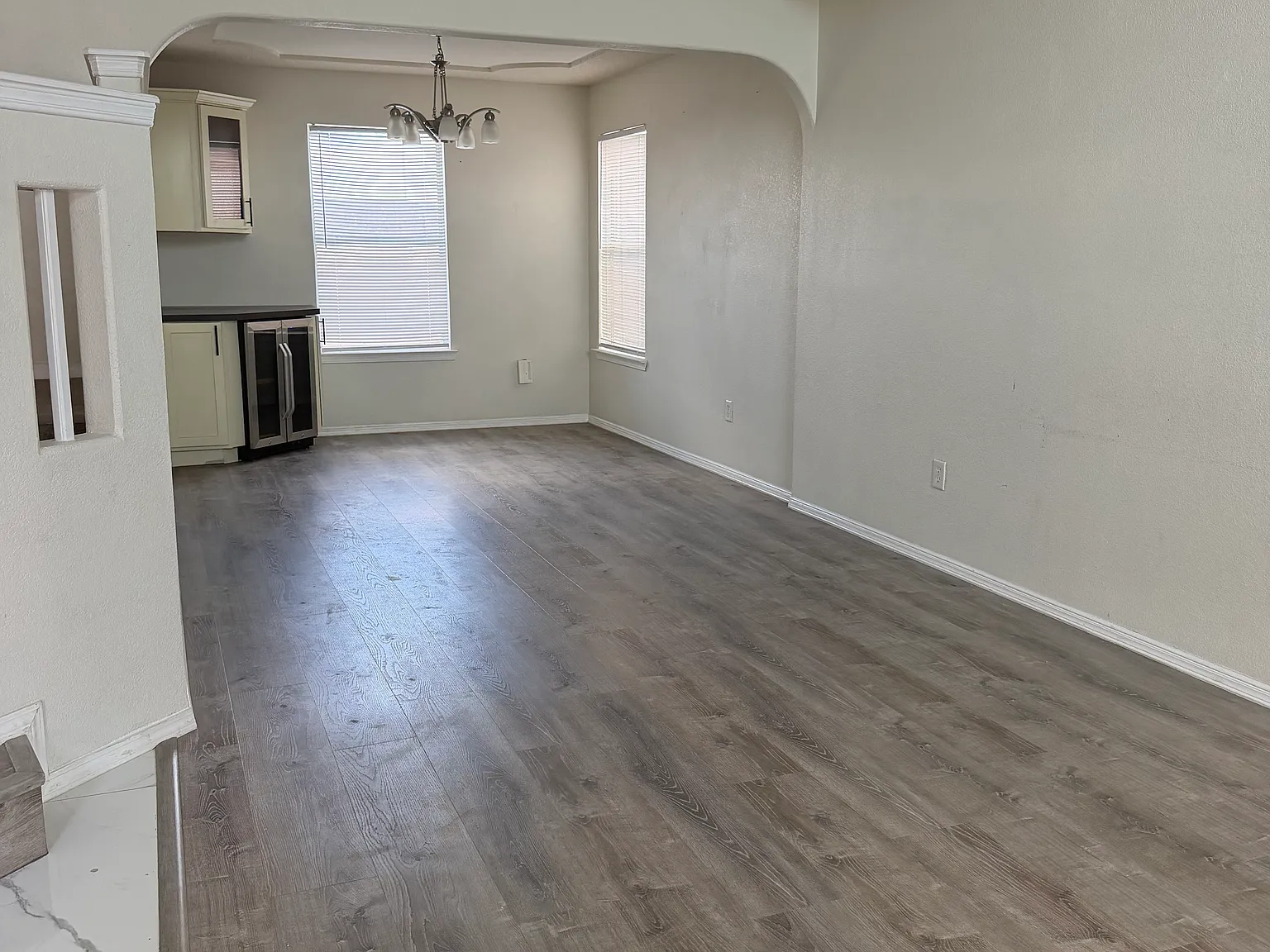 3 bed, 2.5 bath, 2118 sqft, $1,950 — Photo 4
