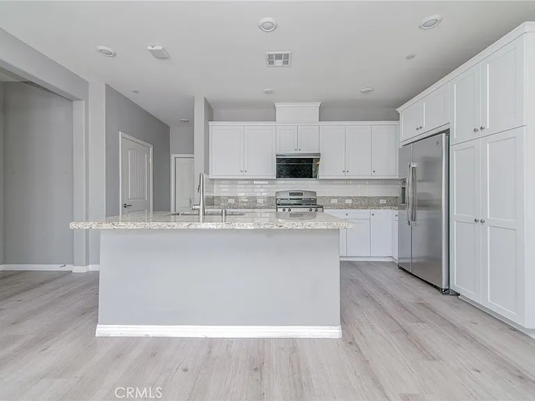 16039 Voyager Ave — Photo 8