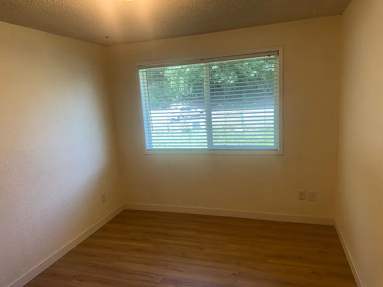 11217 N Skagit St — Photo 18