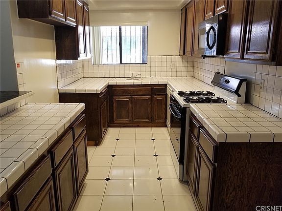 2nd image of 1239 W Rosecrans Ave APT 23
