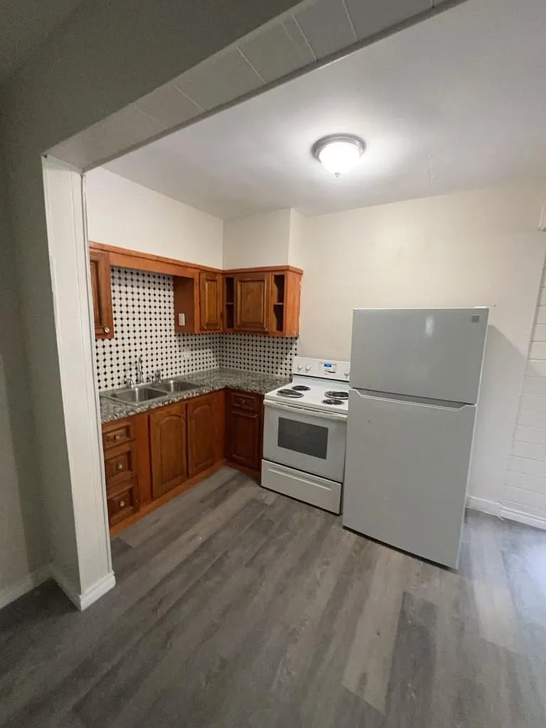 1 bed, 1.0 bath, 754 sqft, $750 — Photo 3