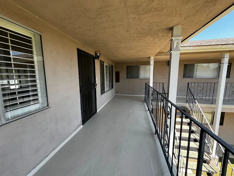 12411 Breezewood Dr — Photo 2