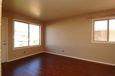 Plenty of Room for Entertaining