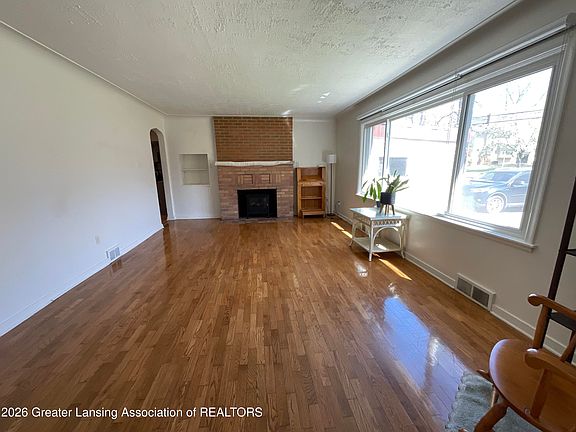 5th image of 134 S Fairview Ave