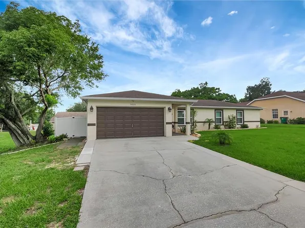 5015 Summer Hill Dr, Zephyrhills, FL 33542