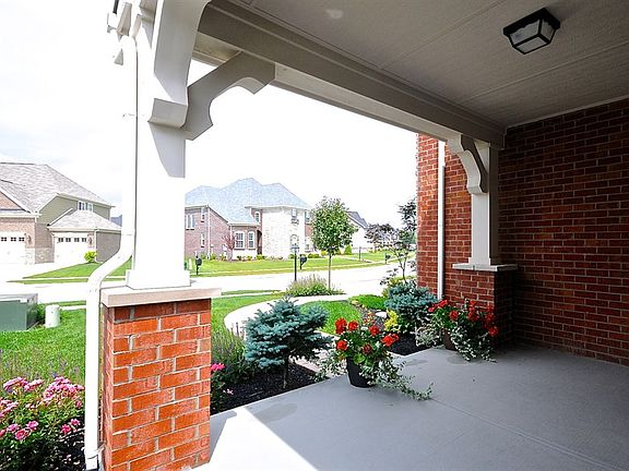 2nd image of 2711 E High Grove Cir