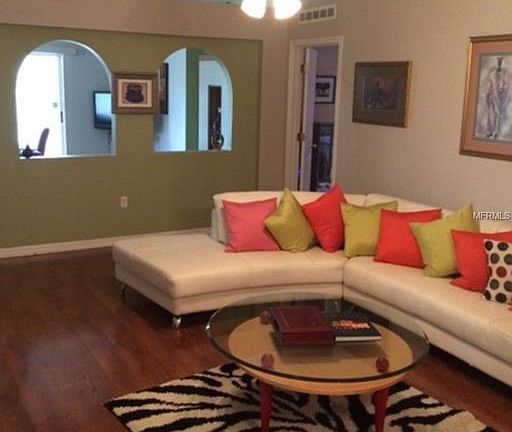 4th image of 1010 Jayhil Dr