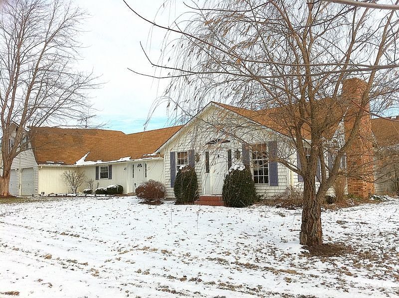 1st image of 7400 E County Road 200 S