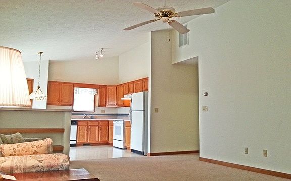 4th image of 2108 N Halifax Dr