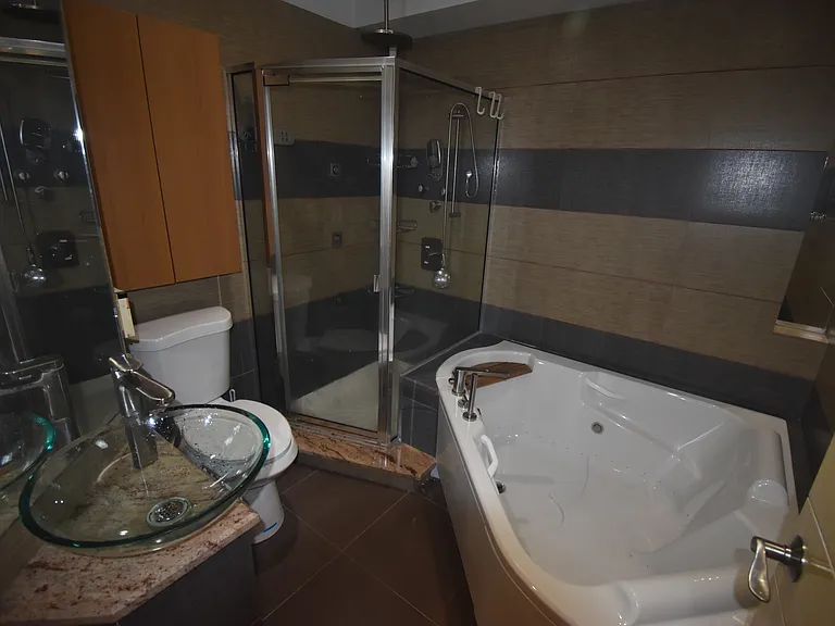 145 Smith St #2 — Photo 5