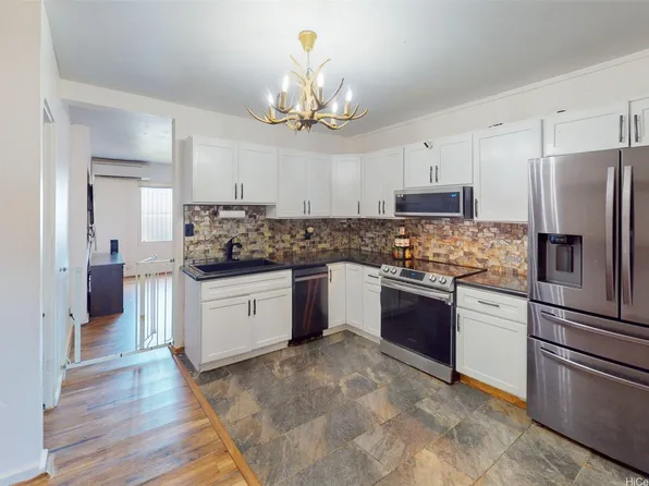 91-652 Kilaha St APT A4, Ewa Beach, HI 96706