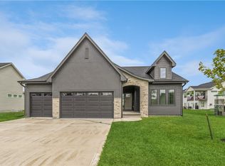 601 Deer Haven St, Polk City, IA 50226