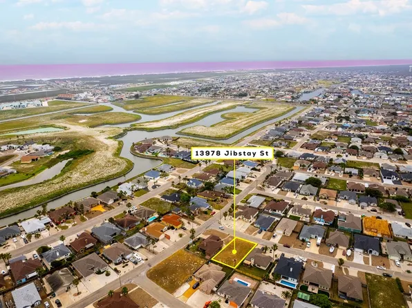 13978 Jibstay St, Corpus Christi, TX 78418