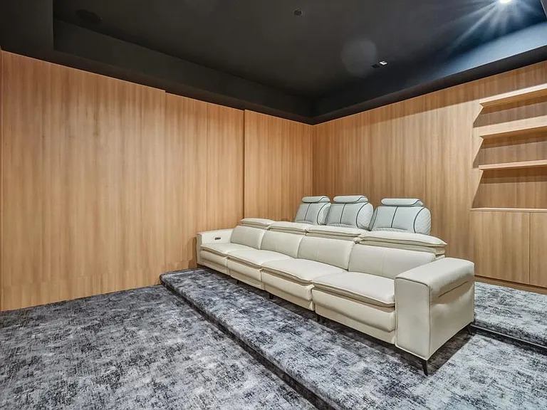 824 N Curson Ave — Photo 17