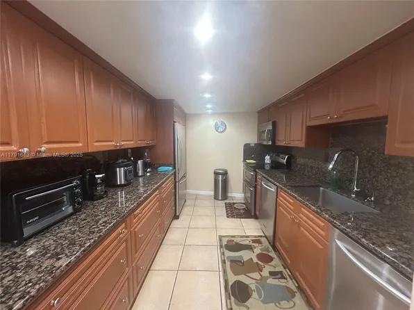 5401 Collins Ave APT 434, Miami Beach, FL 33140