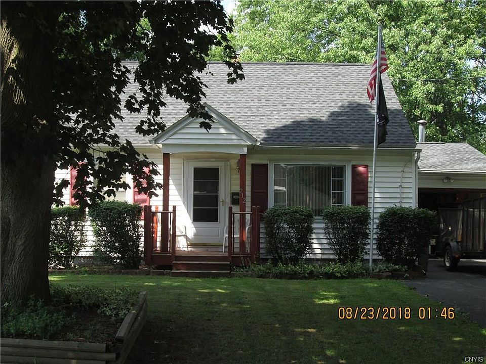 2nd image of 212 Elm St