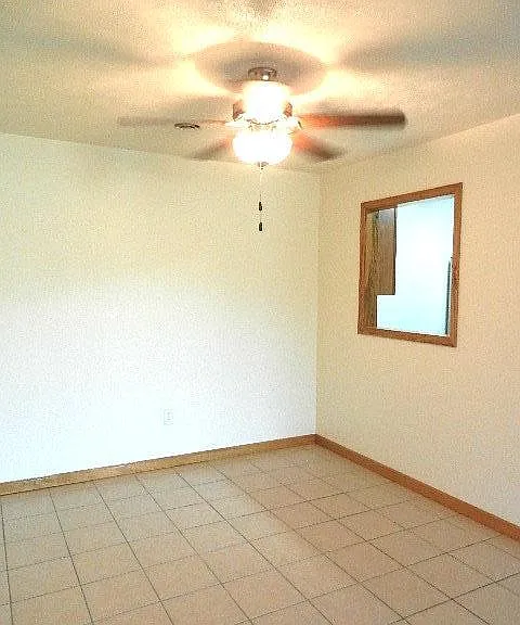 718 Ruggeri St — Photo 8