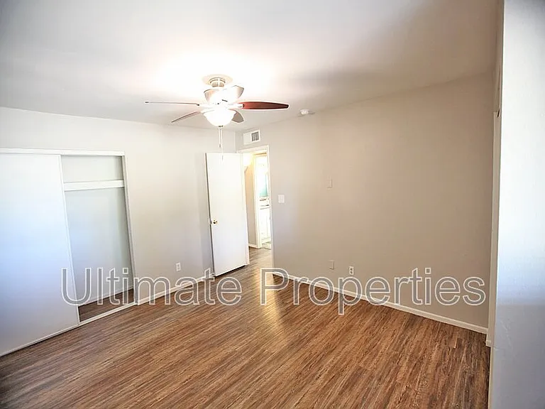 3702 E Altadena Ave — Photo 9