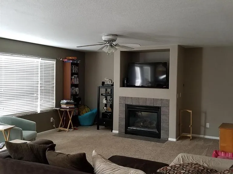 21819 Longs Peak Ln — Photo 4