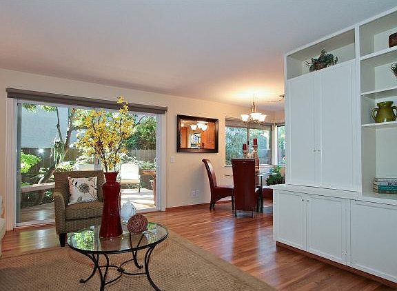 2nd image of 321 Poe St