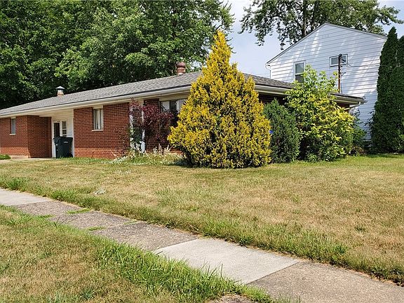 2nd image of 15 Filmore Ave