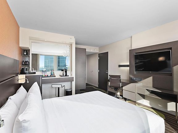 5th image of 207 5th Ave #1014