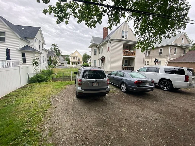 Shattuck St — Photo 10