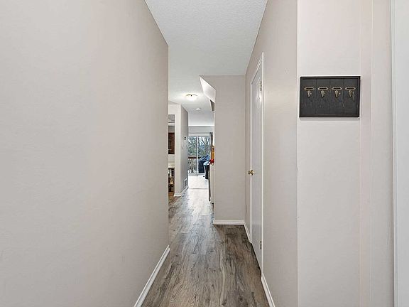 2nd image of 1055 Gordon St #11