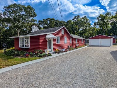 290 Iroquois Street, Ronkonkoma, NY, 11779